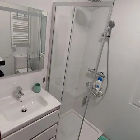 Διαμέρισμα Simple Y Practico A Coruña